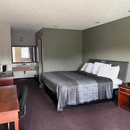 سان أنطونيو Hallmark Inn And Suites المظهر الخارجي الصورة