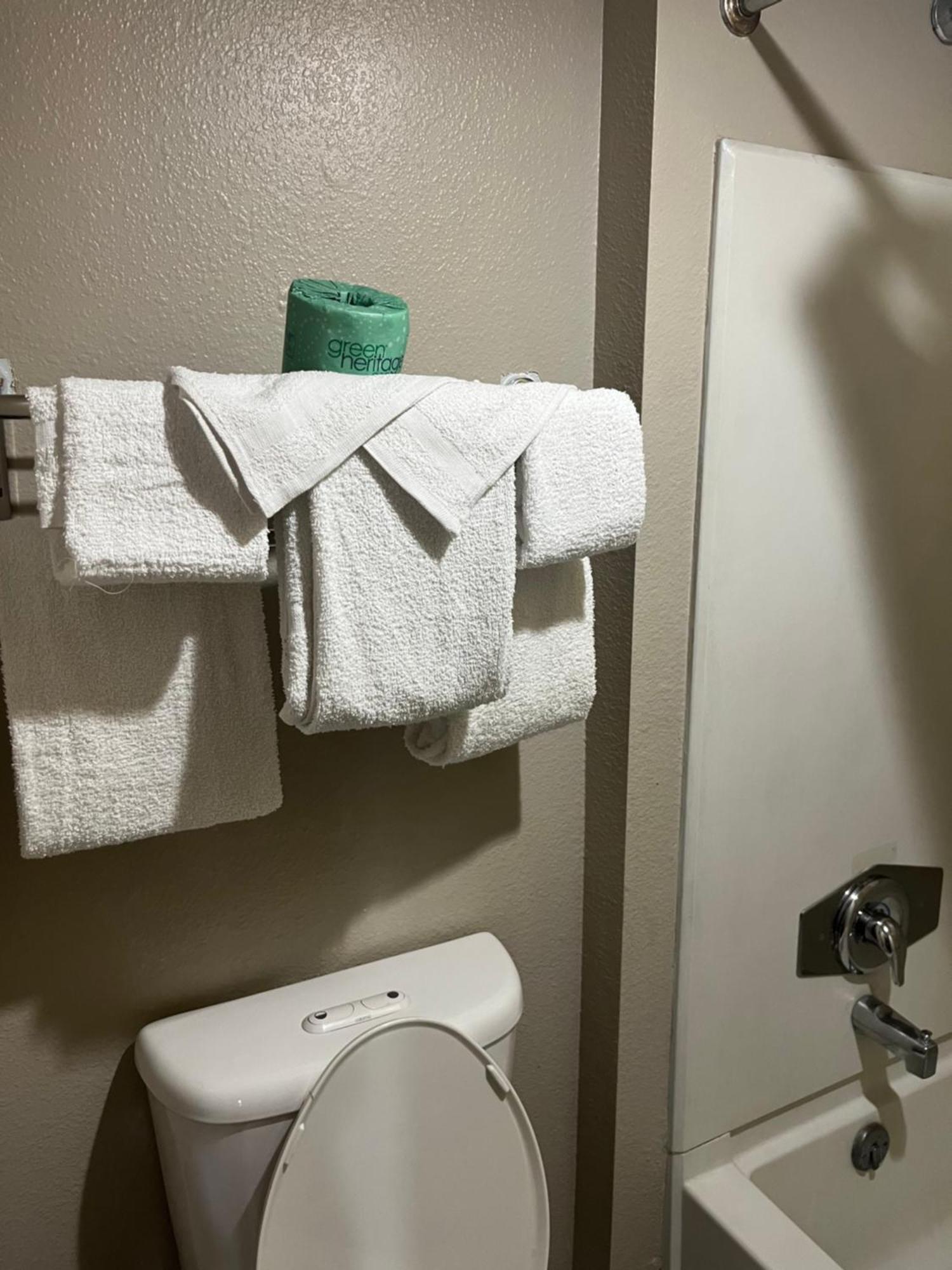 سان أنطونيو Hallmark Inn And Suites المظهر الخارجي الصورة